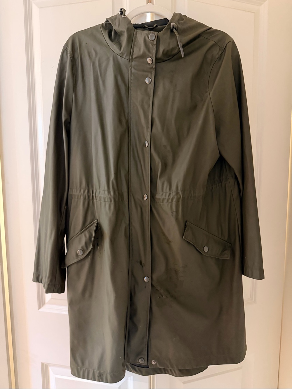 Fall rain coat - Picture 2 of 8